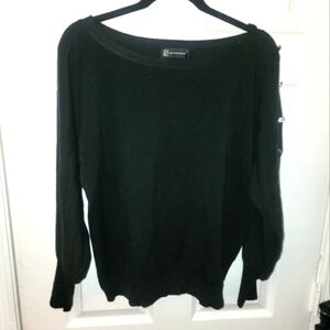 NWT New York &Co black long sleeve crew Neck top